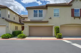 Photo #1: 225061796 Listing