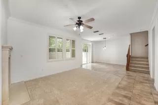 Photo #5: 225061796 Listing