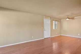 Photo #4: 225063019 Listing