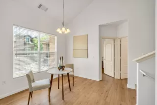 Photo #4: 225063251 Listing 