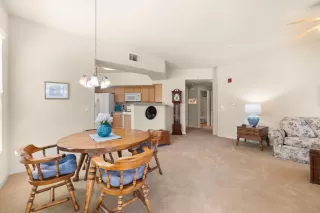 Photo #4: 225063475 Listing