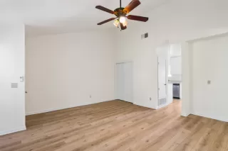 Photo #4: 225063516 Listing 