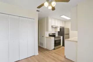 Photo #6: 225063516 Listing 