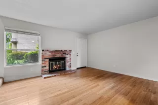 Photo #1: 225063977 Listing 