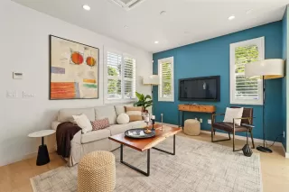 Photo #5: 225064525 Listing