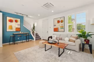 Photo #6: 225064525 Listing