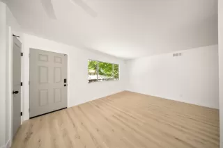 Photo #6: 225065164 Listing