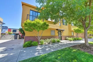 Photo #2: 225065313 Listing 