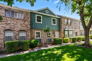 Photo #1: 225065522 Listing 