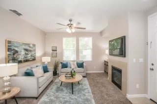 Photo #6: 225065861 Listing