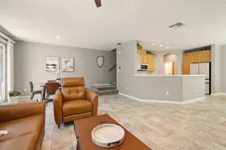 Photo #5: 225065894 Listing