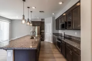 Photo #6: 225065895 Listing 