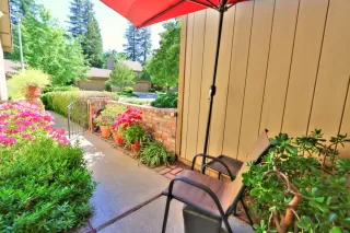 Photo #2: 225066393 Listing