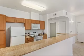 Photo #6: 225066657 Listing