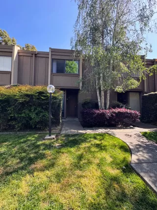 Photo #1: 225066822 Listing 