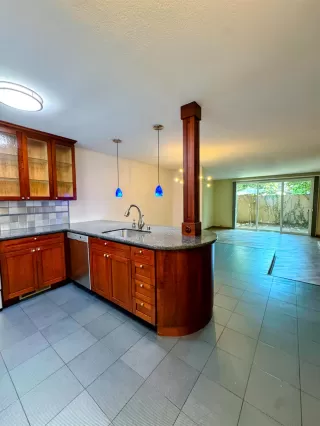 Photo #5: 225066822 Listing 