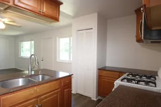 Photo #4: 225067237 Listing