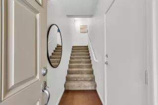 Photo #4: 225067335 Listing