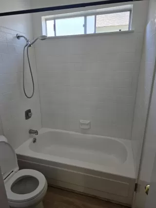 Photo #4: 225067383 Listing