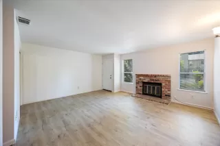 Photo #2: 225067463 Listing