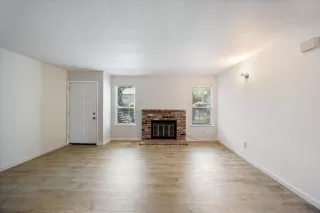 Photo #3: 225067463 Listing