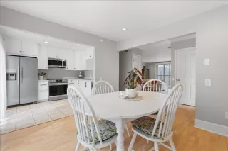 Photo #5: 225067808 Listing 