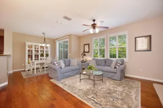 Photo #3: 225067967 Listing 