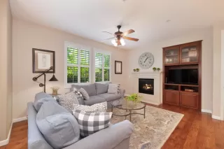 Photo #4: 225067967 Listing 