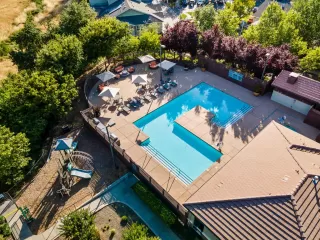 Photo #3: 225068882 Listing