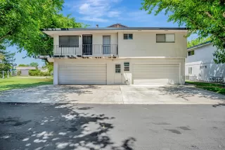 More Details about MLS # 225069126 : 9500 EMERALD PARK DR #4