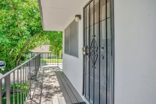 Photo #4: 225069126 Listing 