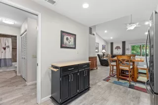 Photo #2: 225070023 Listing