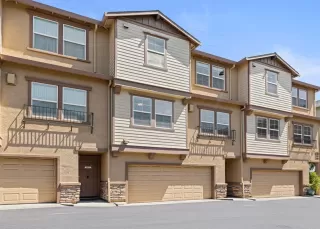 Photo #1: 225070449 Listing