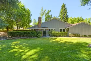 Photo #2: 225070924 Listing