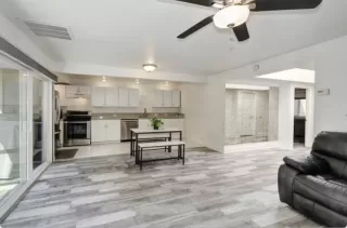 Photo #3: 225071042 Listing 