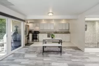 Photo #4: 225071042 Listing 