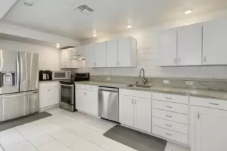 Photo #6: 225071042 Listing 