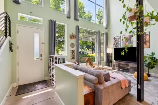 Photo #3: 225071202 Listing