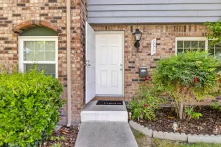 Photo #2: 225071491 Listing 