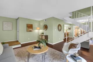 Photo #6: 225071491 Listing 