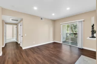 Photo #5: 225071558 Listing