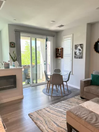 Photo #5: 225071954 Listing