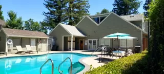 Photo #3: 225072213 Listing