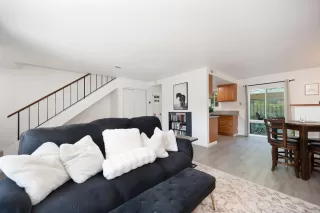 More Details about MLS # 225072523 : 102 ROUNDTREE CT