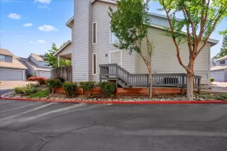 Photo #1: 225072899 Listing