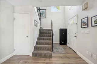 Photo #3: 225072899 Listing