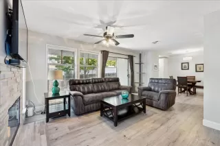 Photo #4: 225072899 Listing