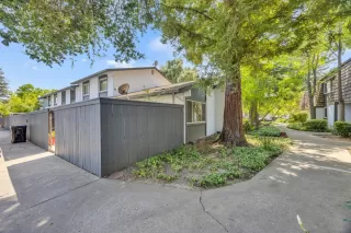 Photo #4: 225073026 Listing