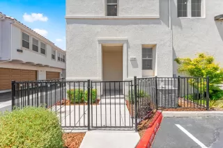 Photo #3: 225073491 Listing 