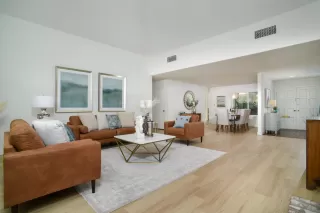 Photo #4: 225074355 Listing